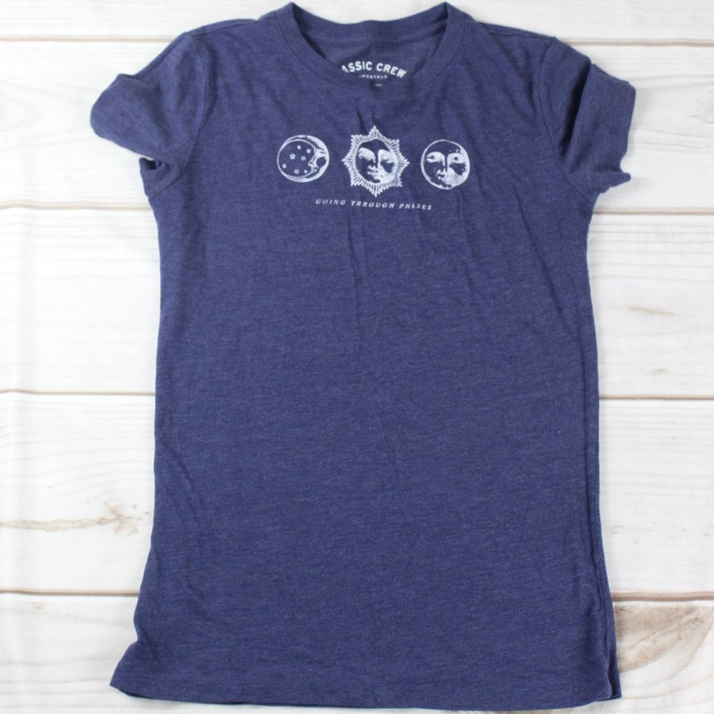 Aero Scoopneck Graphic Tee